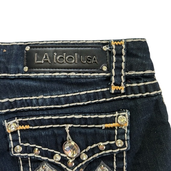 LA Idol Dark Wash Raw Hem Mid Rise Denim Shorts Bling Rhinestone Cross Size M - Picture 9 of 12